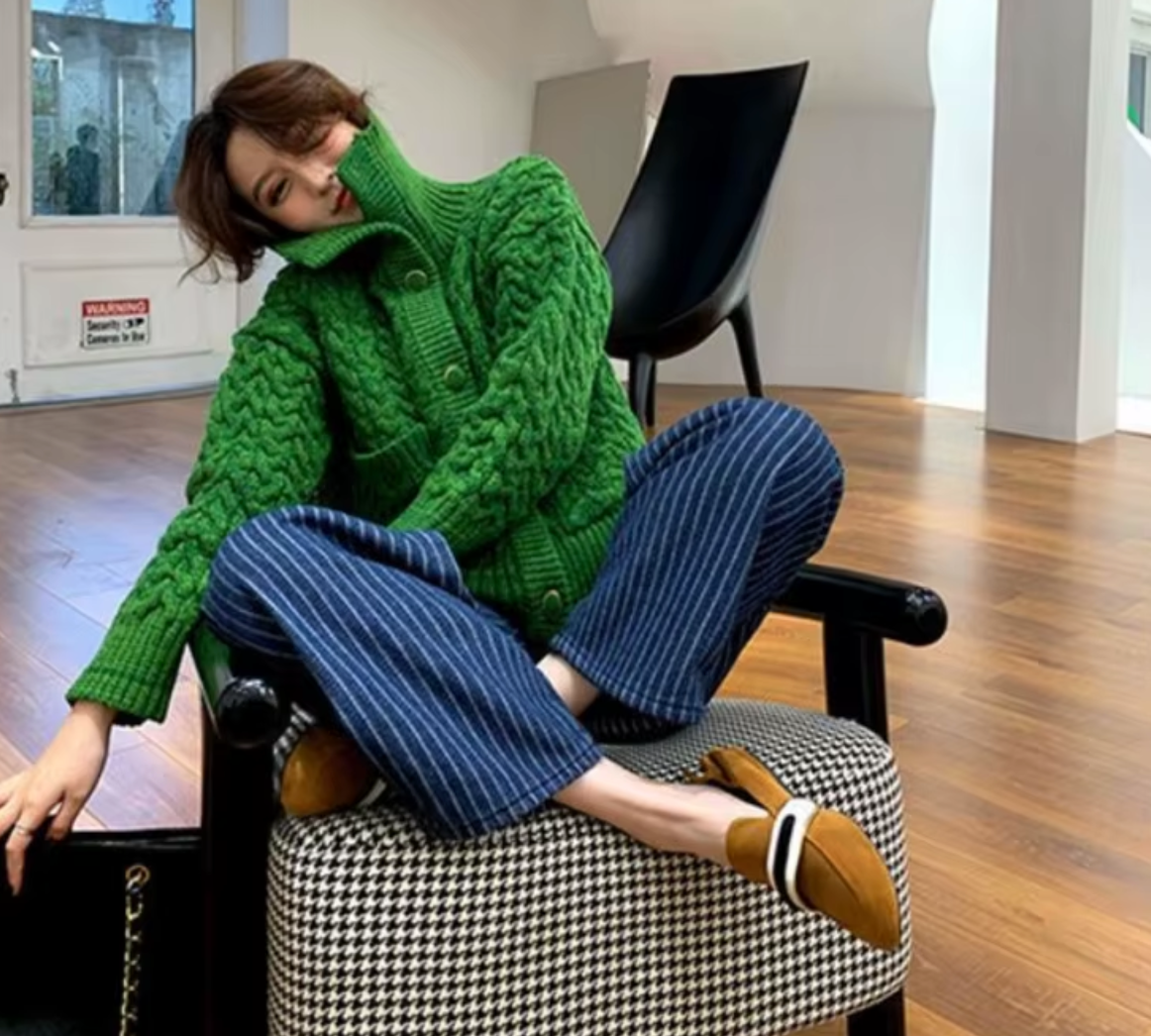 Chunky Green Knit Collared Cardigan 🧶⚡️